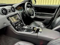 JAGUAR XJR
